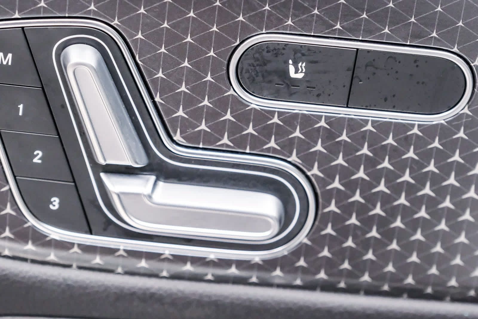 Used 2024 Mercedes-Benz GLB 250 image 28