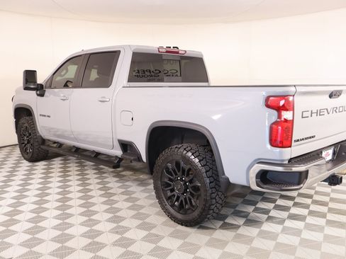 Used 2024 Chevrolet Silverado 2500 LT w/ Convenience Package AWD/4WD image 22