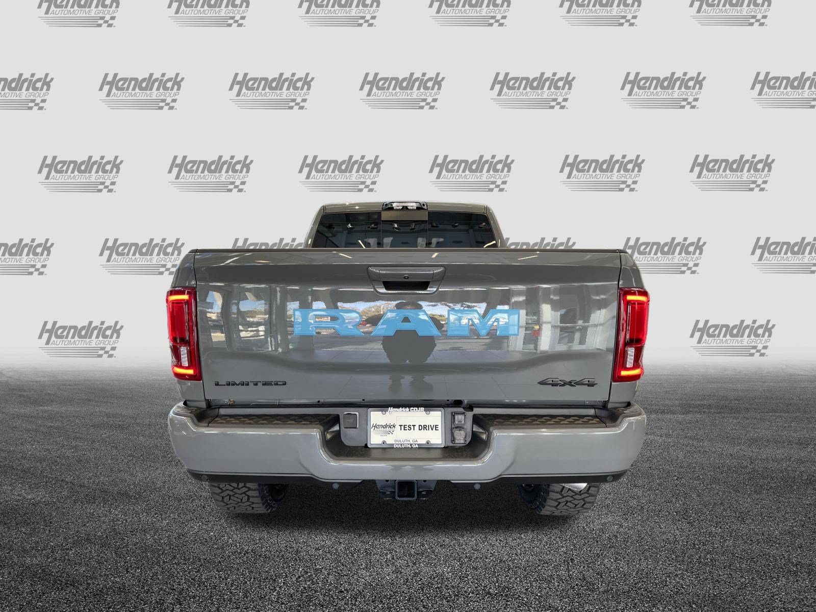Used 2026 RAM 2500 Limited AWD/4WD image 9