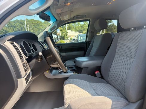 Used 2012 Toyota Tundra 2WD Double Cab w/ TRD Off-Road Pkg image 10