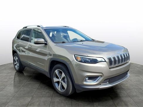 Used 2019 Jeep Cherokee Limited w/ Luxury Group AWD/4WD image 1