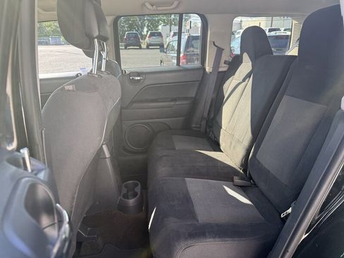 Used 2015 Jeep Patriot Sport w/ Power Value Group AWD/4WD image 12