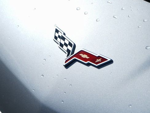 Used 2006 Chevrolet Corvette Coupe w/ Preferred Equipment Group image 51