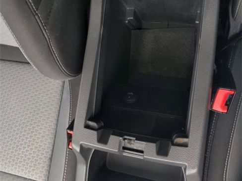 Used 2017 Ford Escape SE image 27