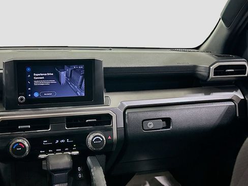 Used 2025 Toyota 4Runner SR5 AWD/4WD image 19
