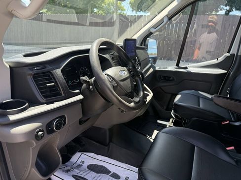 Used 2020 Ford Transit 250 Medium Roof RWD image 8