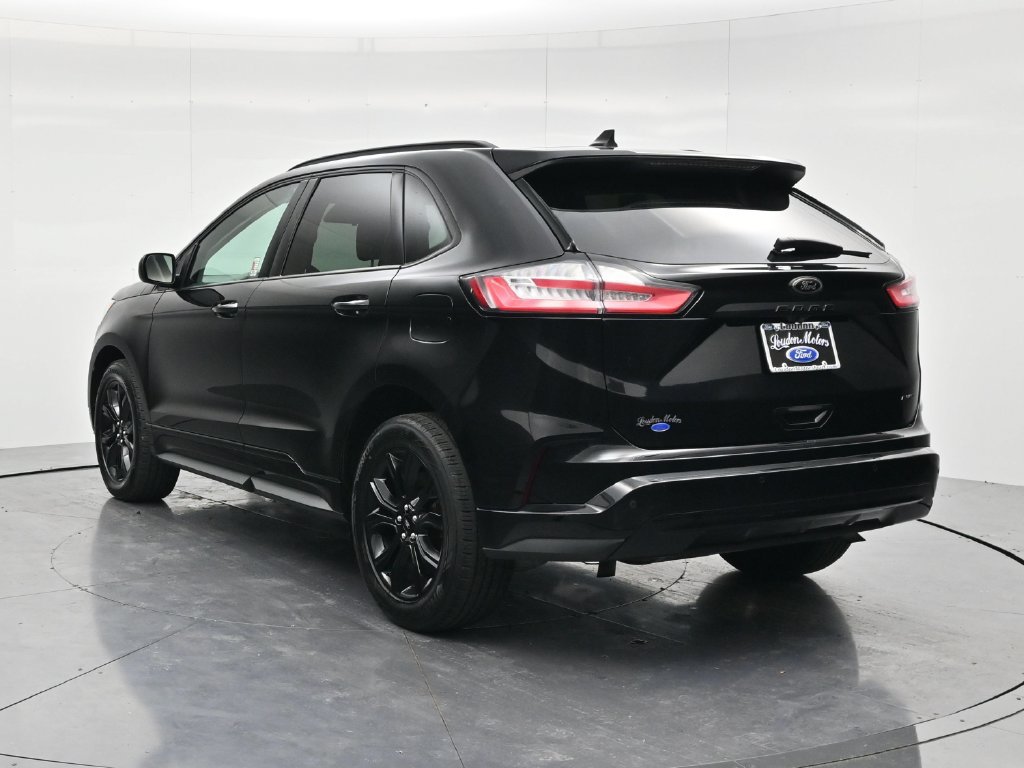 Used 2024 Ford Edge SE w/ Black Appearance Package AWD/4WD image 7