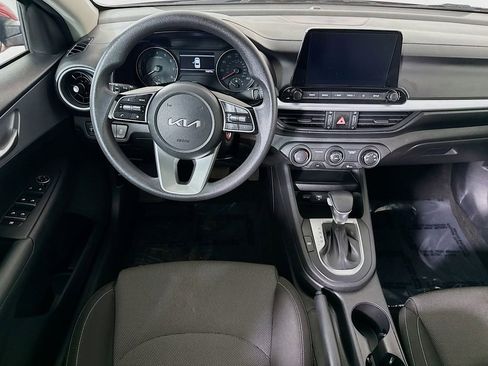 Used 2023 Kia Forte LXS FWD image 3