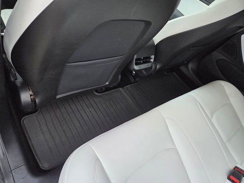 Used 2018 Tesla Model 3 Long Range image 35