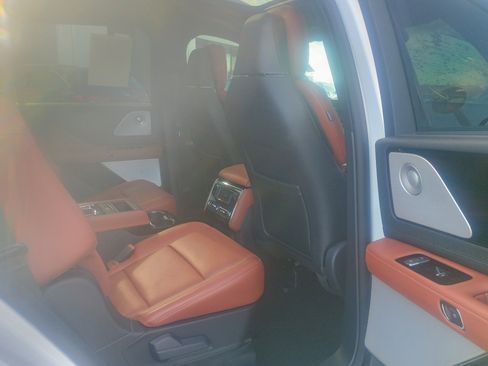 Used 2025 Lincoln Aviator Reserve w/ Equipment Group 201A image 17