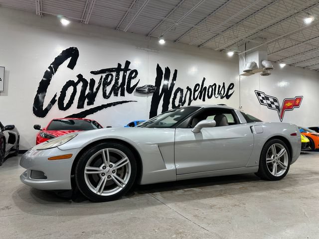 Used 2009 Chevrolet Corvette Coupe w/ Preferred Equipment Group RWD image 29