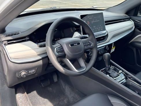 New 2026 Jeep Compass Limited AWD/4WD image 19