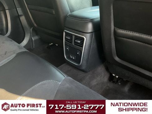 Used 2018 Dodge Charger GT AWD/4WD image 14