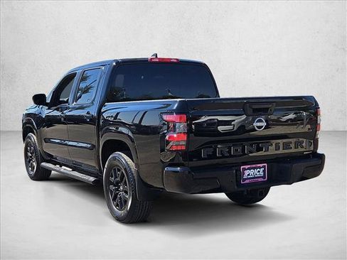 Certified 2023 Nissan Frontier SV w/ Midnight Edition Package RWD image 7
