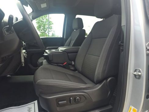 Used 2022 Chevrolet Silverado 1500 Custom AWD/4WD image 9