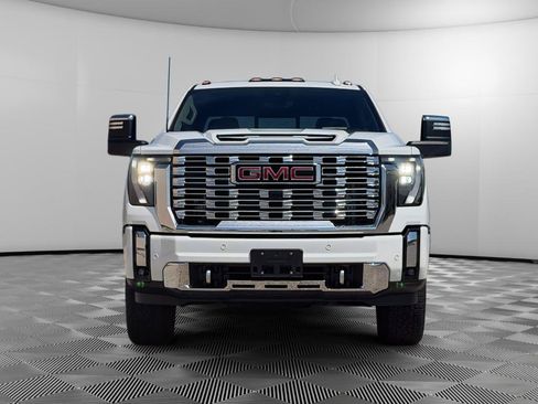 Used 2025 GMC Sierra 2500 Denali w/ Denali Reserve Package AWD/4WD image 5
