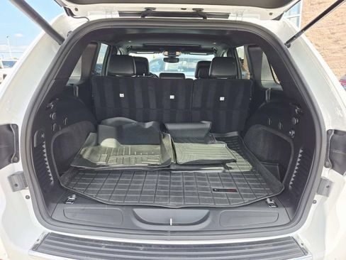 Used 2020 Jeep Grand Cherokee Limited AWD/4WD image 14