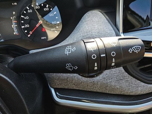 Used 2025 Jeep Compass Latitude image 28