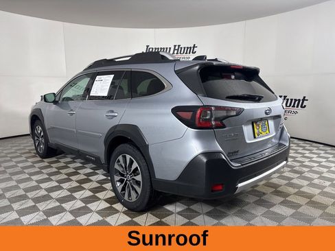 Used 2023 Subaru Outback Touring XT image 7