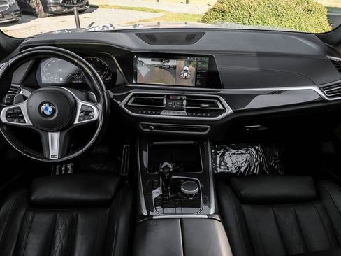 Used 2021 BMW X5 M50i image 12