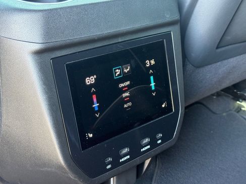 Used 2025 GMC Yukon AT4 Ultimate AWD/4WD image 27