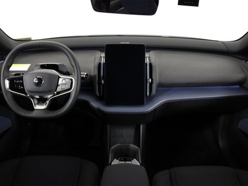 New 2025 Volvo EX30 Plus w/ Protection Package Premier image 5