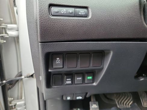 Used 2017 Nissan Rogue S image 23