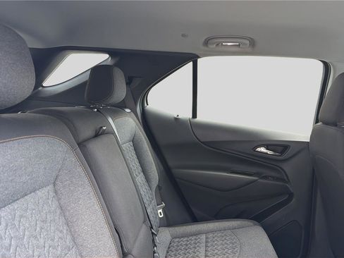 Used 2022 Chevrolet Equinox LT FWD image 19