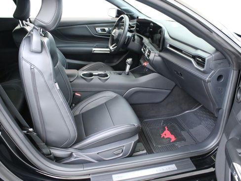 Used 2025 Ford Mustang GT Premium w/ Mustang Nite Pony Package image 27