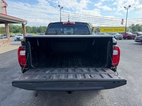 Used 2024 GMC Canyon AT4X AWD/4WD image 6