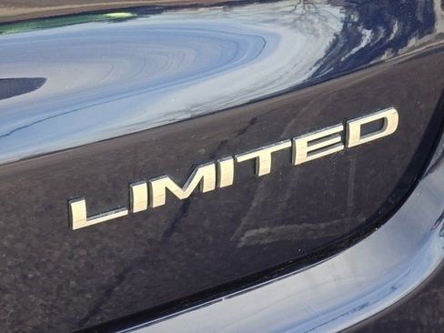 Used 2019 Jeep Compass Limited w/ Safety & Security Group image 18