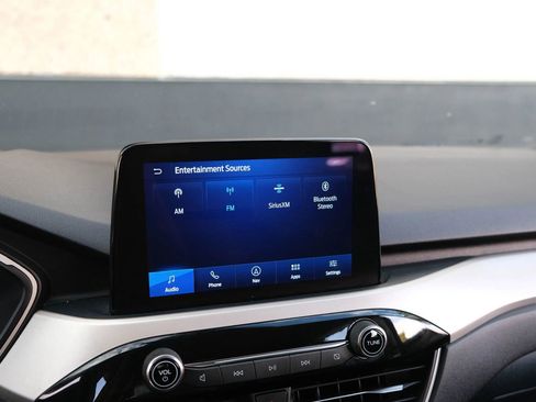 Used 2022 Ford Escape SEL image 38