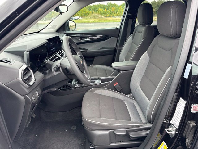 Used 2025 Chevrolet TrailBlazer LT AWD/4WD image 8