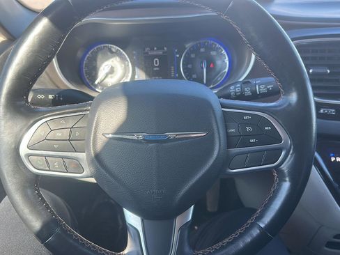 Used 2019 Chrysler Pacifica Touring Plus w/ Cold Weather Group image 13