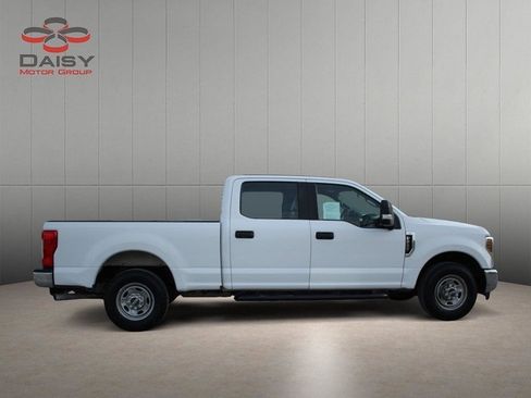 Used 2019 Ford F250 XL w/ Power Equipment Group image 4