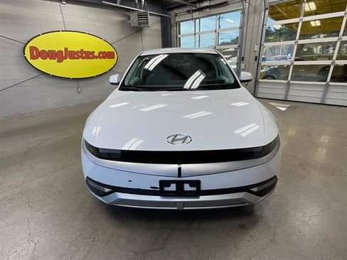 Used 2024 Hyundai Ioniq 5 SEL RWD image 8