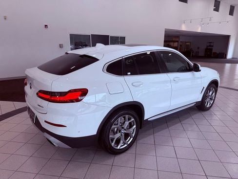 Used 2022 BMW X4 xDrive30i w/ Parking Assistance Package AWD/4WD image 14