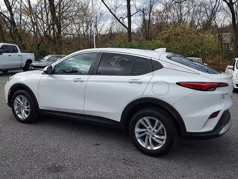 Certified 2024 Buick Envista Preferred image 6