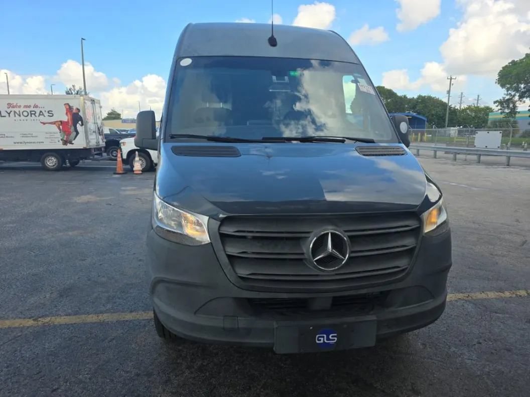 Used 2019 Mercedes-Benz Sprinter 144 image 5