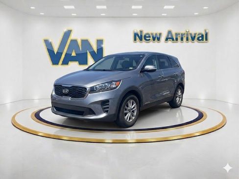 Used 2020 Kia Sorento FWD V6 image 1