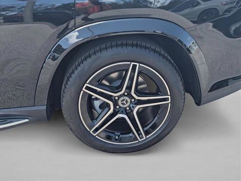 New 2026 Mercedes-Benz GLS 450 4MATIC image 9