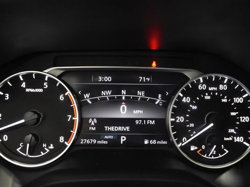 Certified 2023 Nissan Rogue SL w/ SL Premium Package AWD/4WD image 32