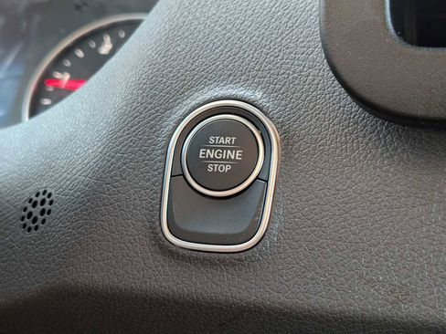 Used 2025 Mercedes-Benz Sprinter 2500 image 35