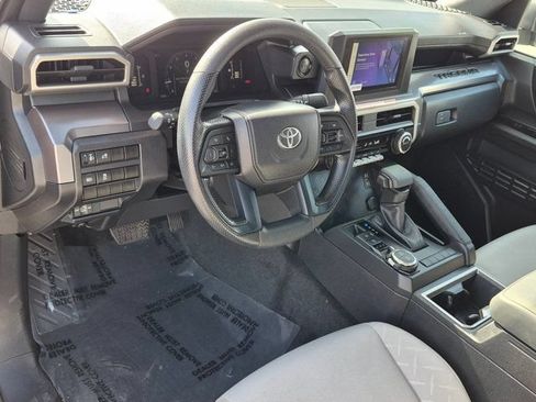 Certified 2025 Toyota Tacoma SR5 AWD/4WD image 18