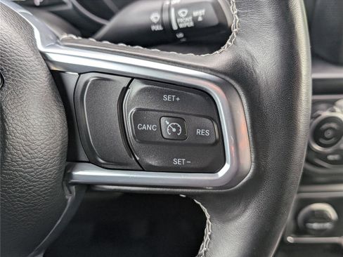 Used 2023 Jeep Wrangler Sahara w/ Cold Weather Group image 21