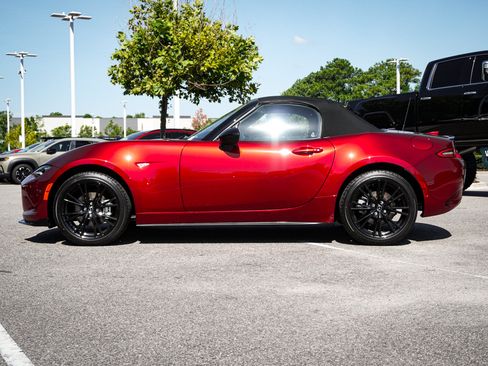 Used 2026 MAZDA MX-5 Miata Club w/ Interior Package RWD image 7