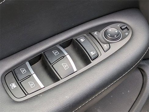 Certified 2025 INFINITI QX55 Luxe w/ Cargo Package image 16