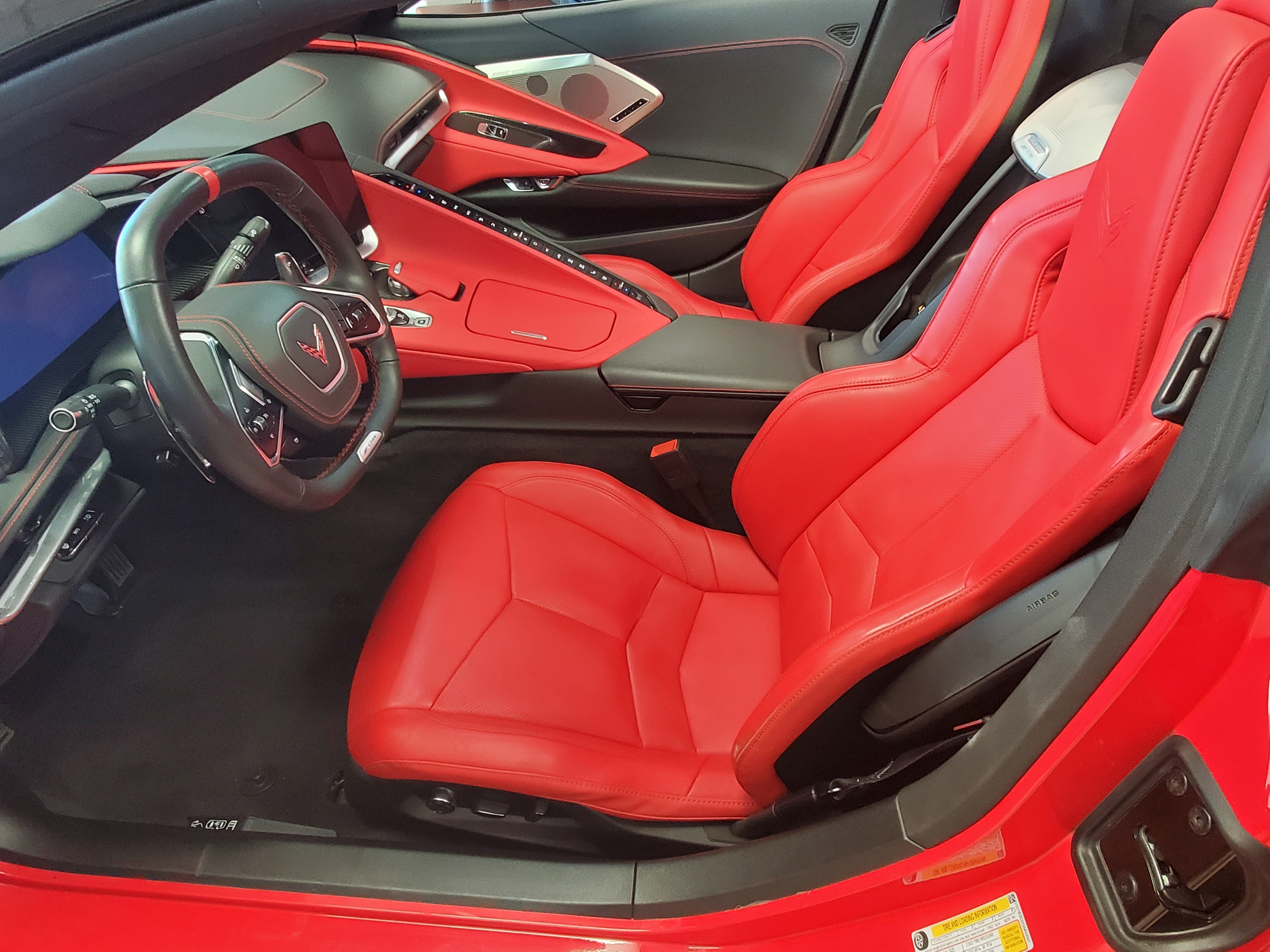 Used 2025 Chevrolet Corvette Z06 RWD image 10