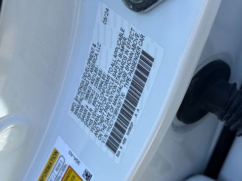 Certified 2024 Honda Accord EX image 27