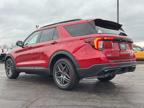 Used 2025 Ford Explorer ST w/ Sun And Sound Package AWD/4WD image 7